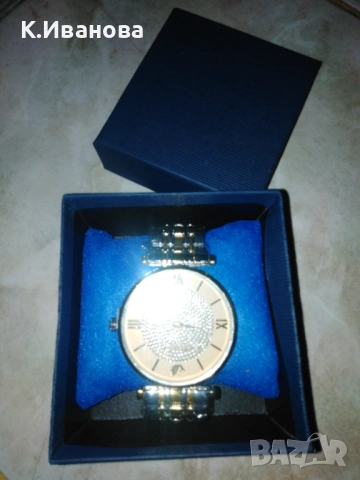 Дамски часовник ЧИСТО НОВ 