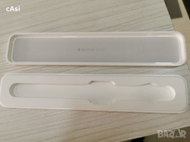 Продавам Кутия за Часовник Apple Watch, снимка 1 - Смарт гривни - 32285989