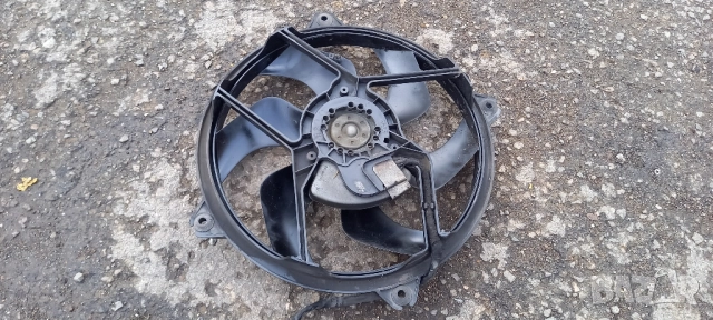 Перка охлаждане Peugeot 407, снимка 2 - Части - 52351429