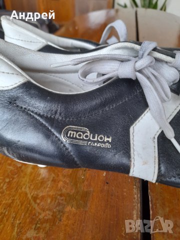 Стари футболни обувки,бутонки Стадион Габрово #2, снимка 3 - Други ценни предмети - 43764450