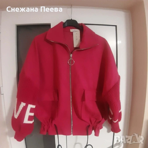 Разпродажба на якета, рокли, блузи