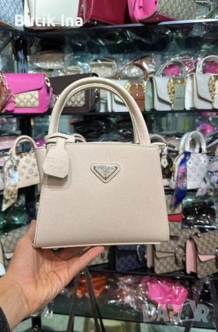 Дамска чанта Prada 