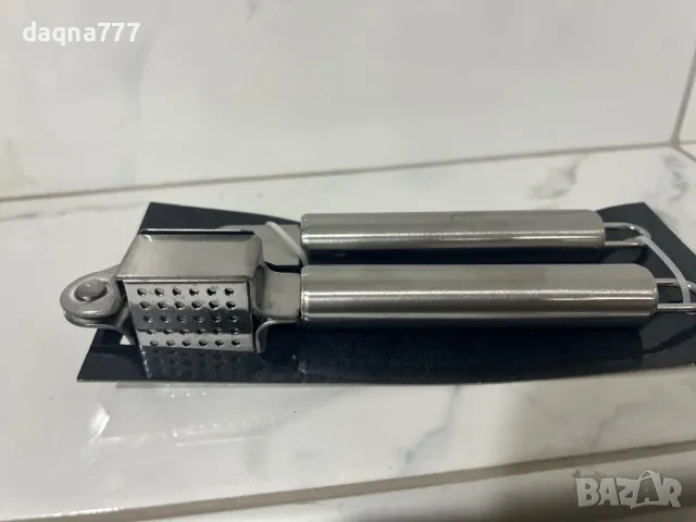 Стоманена преса за чесън нова, снимка 6 - Аксесоари за кухня - 50435384