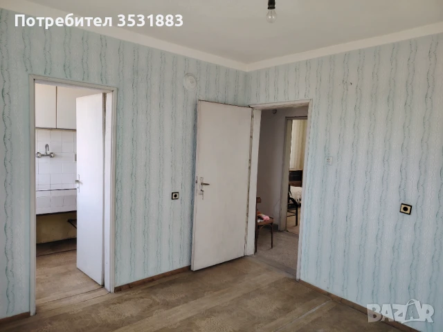 Двуфамилна къща в Карнобат, снимка 9 - Къщи - 50919896