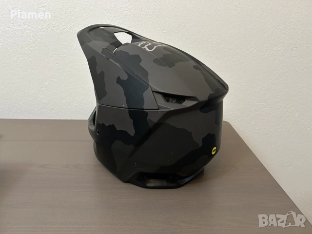 Крос каска FOX V1 - размер L, снимка 2 - Аксесоари и консумативи - 52995881