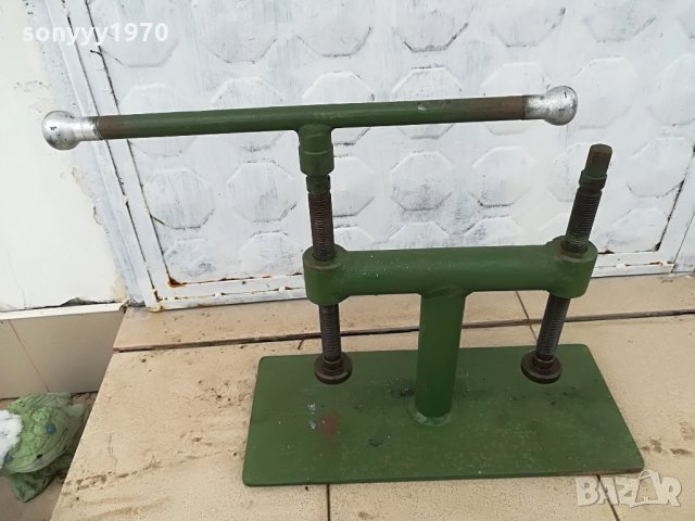 поръчано-ПРОФИ МЕНГЕМЕ-ДВОИНА СТЯГА-15КГ-60Х44Х21СМ, снимка 5 - Стяги - 28326871