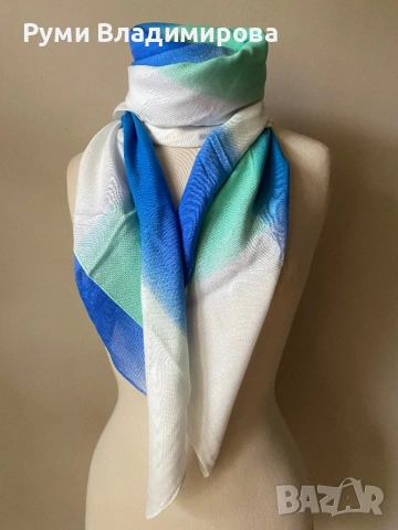 Голям, квадратен, тънък шал Moods of Norway/ HM и други, снимка 3 - Шалове - 46964791