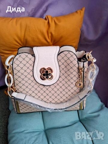 Стилна дамска чанта, снимка 6 - Чанти - 53280485