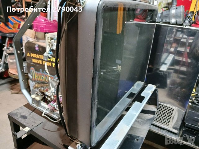 Монитор за видеоигра , снимка 2 - Телевизори - 39914146