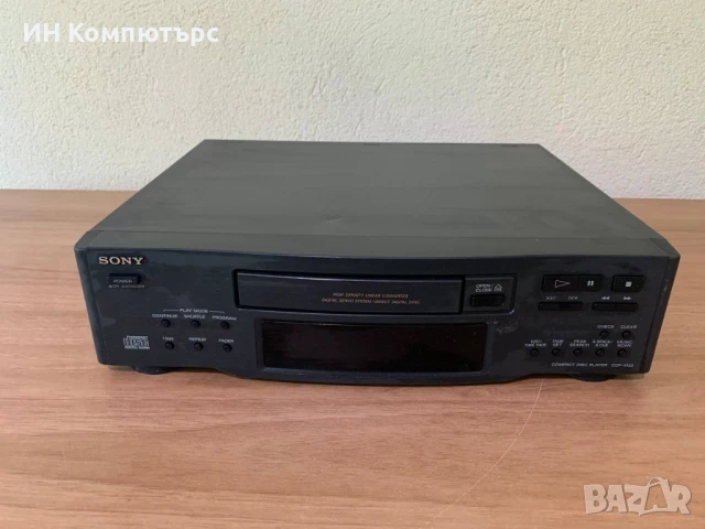 Продавам компакт диск плеър Sony CDP-M33 миди формат
