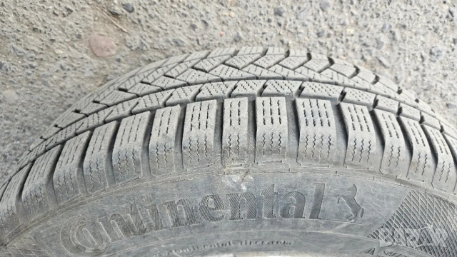 4 броя 215 65 17 зимни гуми Continental WinterContact и Vredestein Wintrac pro, снимка 9 - Гуми и джанти - 49393418
