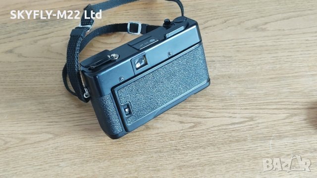 Фотоапарат Yaschica MF-1, снимка 2 - Фотоапарати - 43617953