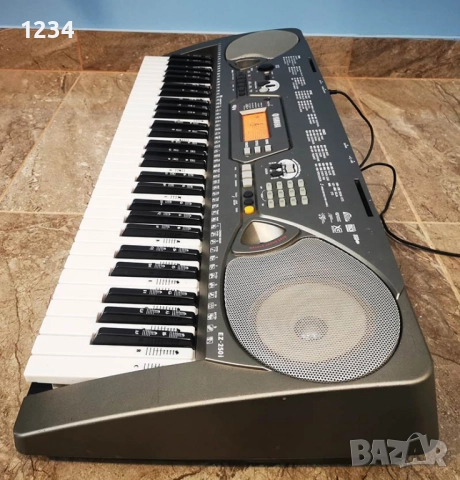 Синтезатор клавир YAMAHA EZ-250i пиано с динамична светеща клавиатура 5 октави, снимка 3 - Синтезатори - 51090450
