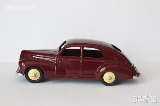 DINKY TOYS PEUGEOT 203 МОДЕЛ КОЛИЧКА