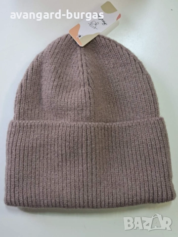 336 Дамска плетена шапка,ангора-бутикова, снимка 4 - Шапки - 52537893