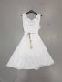 КРАСИВА бяла памучна рокля с дантела на деколтето, снимка 1 - Рокли - 28780116