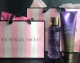 Victoria’s Secret Love Spell подаръчен комплект, парфюмен спрей и лосион за тяло, снимка 1 - Подаръци за жени - 35118294