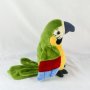 Реджи говорещия папагал с махащи крила, снимка 11