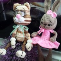 Котенце Мурзилка, Плетена играчка, Ръчно изработена, Перфектен подарък, снимка 13 - Плюшени играчки - 39335358