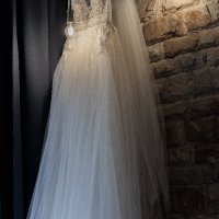 Сватбена / Булчинска рокля Phoebe от Gabbiano и воал, снимка 2 - Рокли - 43209493
