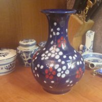 Японска ръчно изработена порцеланова ваза ,кобалт позлата седеф 