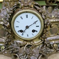 Страхотен антикварен колекционерски френски бронзов каминен часовник , снимка 5 - Антикварни и старинни предмети - 43312650