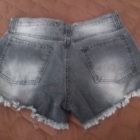 Къси дънкови панталонки(нови), снимка 2 - Къси панталони и бермуди - 27931547