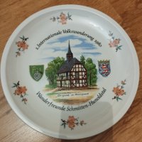 Красива порцеланова чиния за стена от  Германия, снимка 1 - Декорация за дома - 43043830
