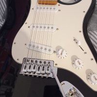 Електрическа китара тип stratocaster ЦЕНАТА Е КРАЙНА , снимка 4 - Китари - 43771197