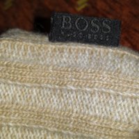 Зимна шапка-HUGO BOSS, снимка 2 - Шапки - 27518615