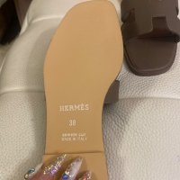 Чехли Ермес*н. 37-38*Hermès Beige Mastic Oran Sandal, снимка 3 - Чехли - 43717894