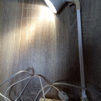 Настолна лампа за бюро, силна светлина, произведена Финландия, снимка 3 - Настолни лампи - 43553506