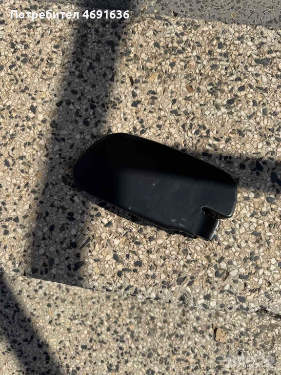 Капачка на предна дясна чистачка на Мерцедес Mercedes CLA само за 30лв. A2468320041, снимка 1