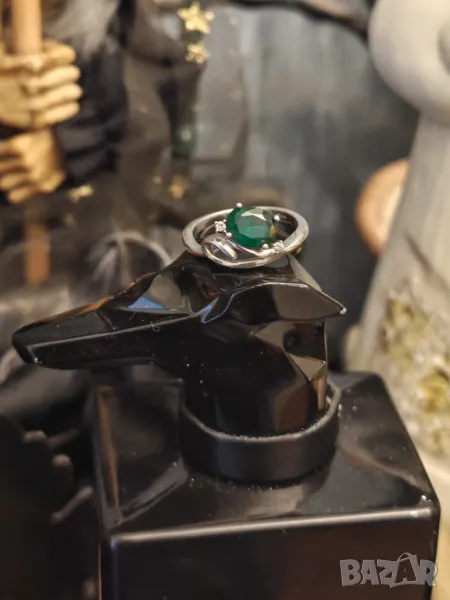 Сребърен пръстен с изумруд, снимка 1