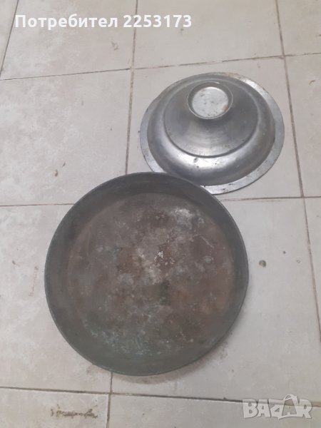 Меден капак и тава стара 30см., снимка 1
