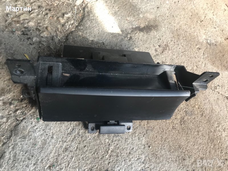 Пепелник за Suzuki Grand Vitara 1.9ddis , снимка 1