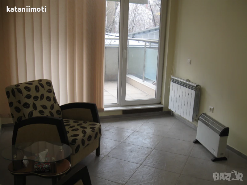 Малък офис на Дим. Петков, снимка 1