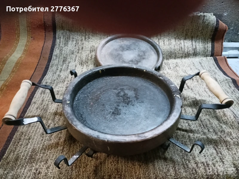 Сач глинен с метална стойка, ковано желязо, снимка 1