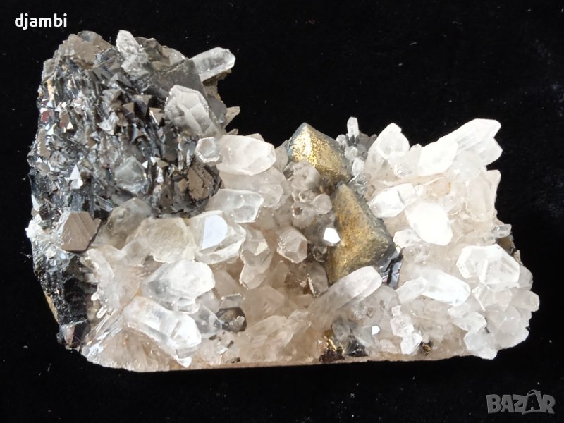 №82, Кварц, Планински кристал,Кварцова друза с халкопирит и сфалерит,Quartz Bulgaria,BGminerals,, снимка 1