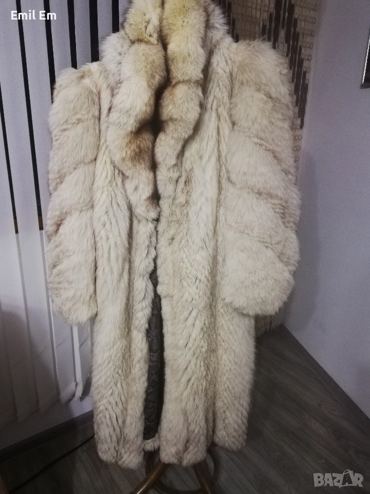 Дамски кожух от сребърни лисици , снимка 1