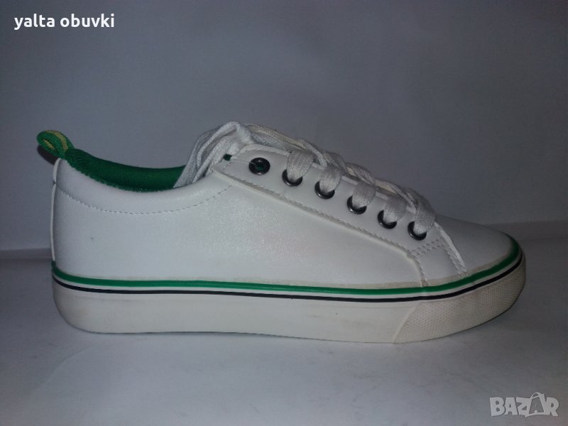 Дамски кец Cara 8803, снимка 1