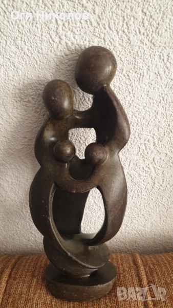 Масивна каменна пластика "Семейство", снимка 1