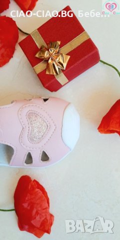 Бебешки Сандали за момиче от Естествена кожа, с брокатено сърце BUBBLE KIDS, снимка 7 - Детски сандали и чехли - 36952828