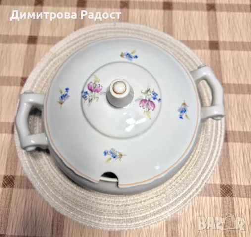 Порцеланов супник с капак! Състояние ново! , снимка 3 - Сервизи - 49129753