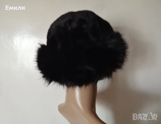 Дамска пухкава шапка в черен цвят, снимка 15 - Шапки - 48420418