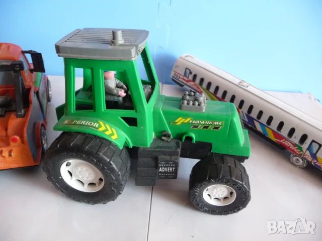 3 играчки за 2лв. трактор влк стрела пикап Матю от Колите за малчуганите, снимка 4 - Коли, камиони, мотори, писти - 50848128