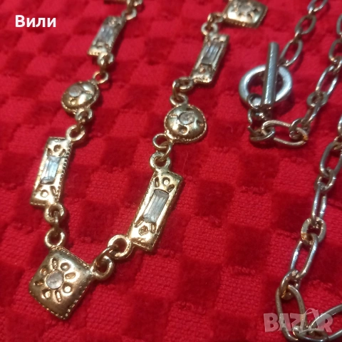Лот от две колиета, снимка 2 - Колиета, медальони, синджири - 53575092