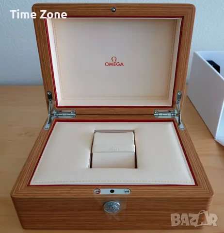 Omega Speedmaster 44mm Dark Side of the Moon Apollo 8 Ceramic Black Skeleton Dial, снимка 2 - Мъжки - 48000459