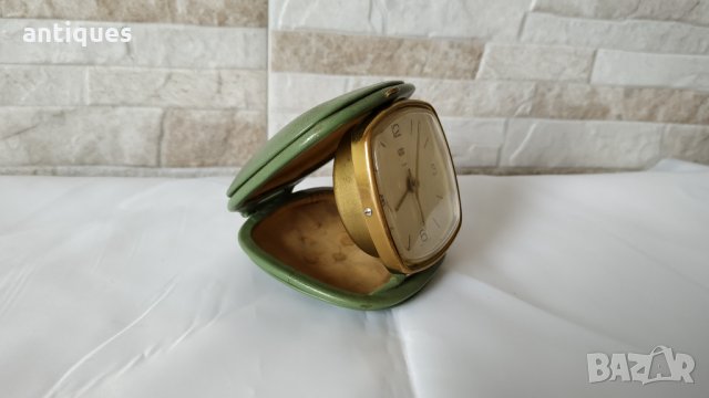 Стар туристически часовник / будилник - UMF Ruhla - Made in Germany - 1970г., снимка 2 - Антикварни и старинни предмети - 35260493