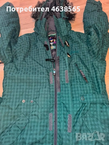 Дамско ски яке Protest 10 series, снимка 11 - Зимни спортове - 53466050